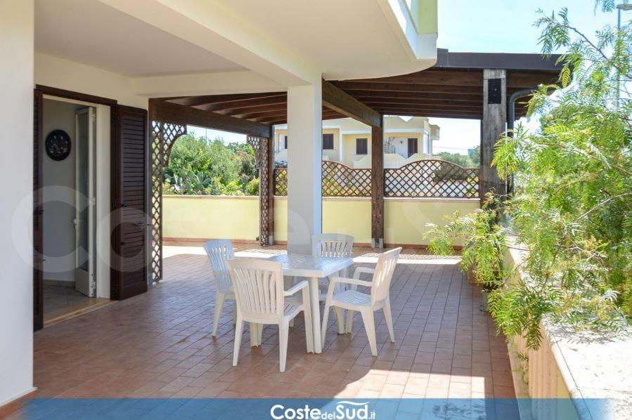Casa Vacanza Torre Pali Exterior foto