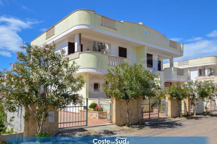 Casa Vacanza Torre Pali Exterior foto